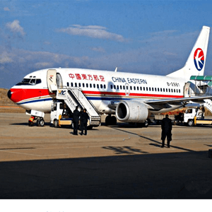 张家界荷花机场货运航空快运业稳步发展的原因是什么？